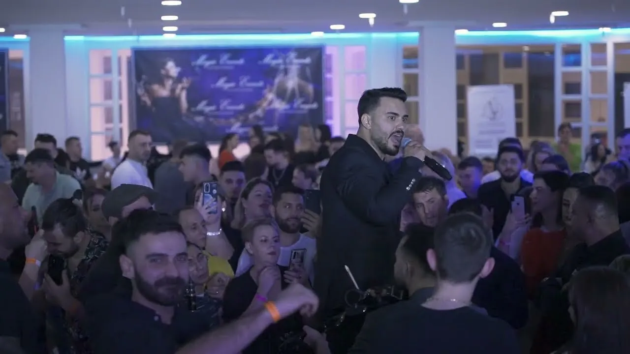 Jador - La un sarac in casa (hora de petrecere)