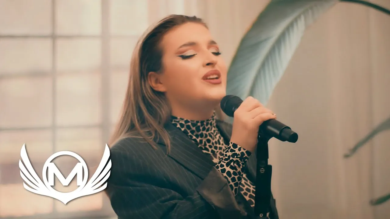 Andreea Dragu - Hrs & Hrs (Cover with a twist)