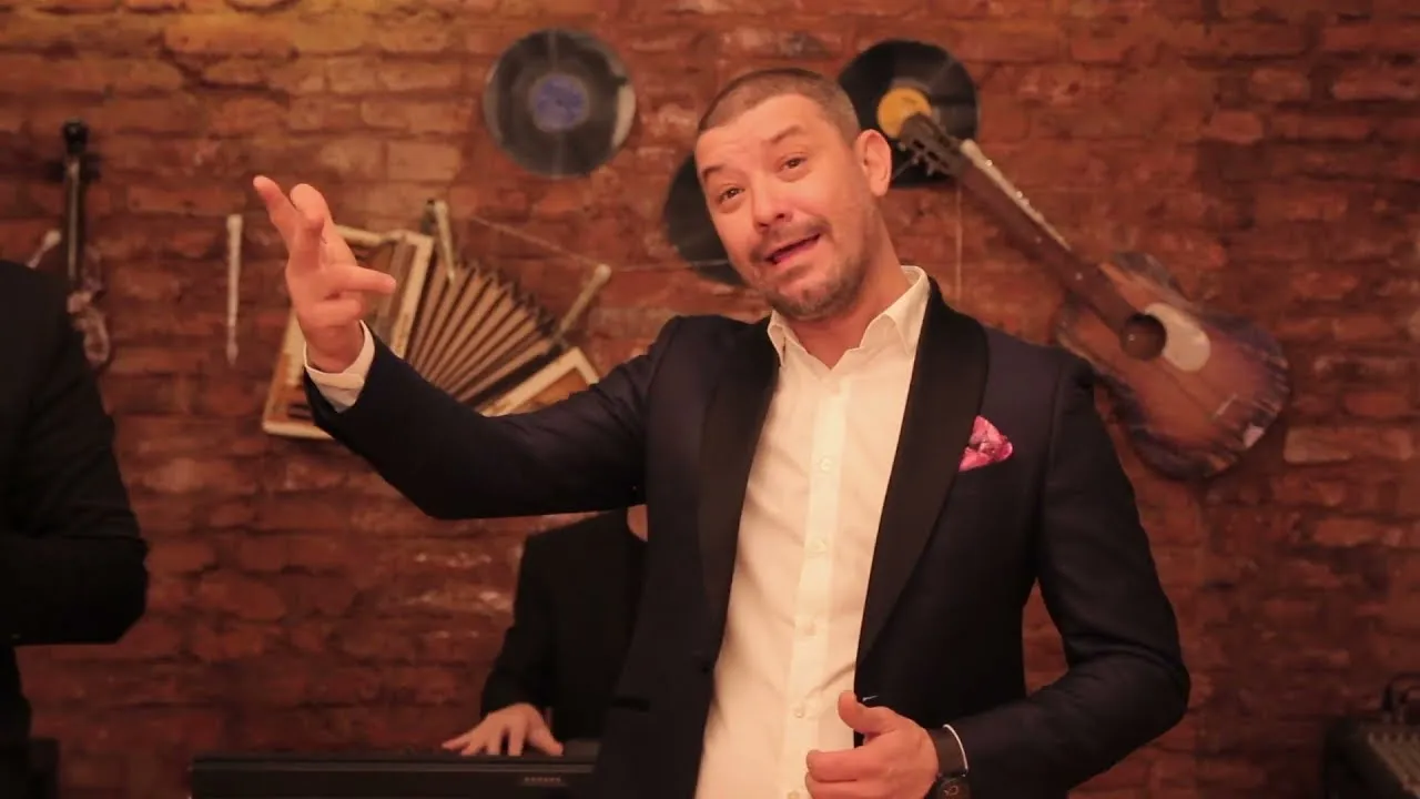 Fericirea vietii n-o masori in bani - Romica Duet 2022