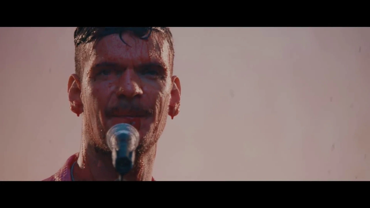 VAMA - In tara-n care m-am nascut (Original Radio Edit)