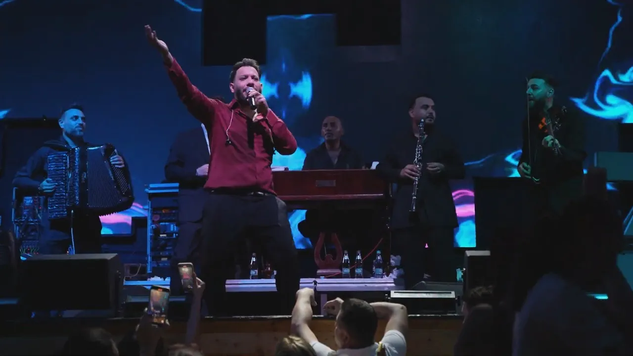 Leo de la Rosiori - M-a facut mama asa (Live 2024 Cover Andreea Voica)