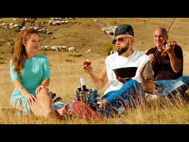 Marieta Top x Printu de la Cluj - Hopa, tupi