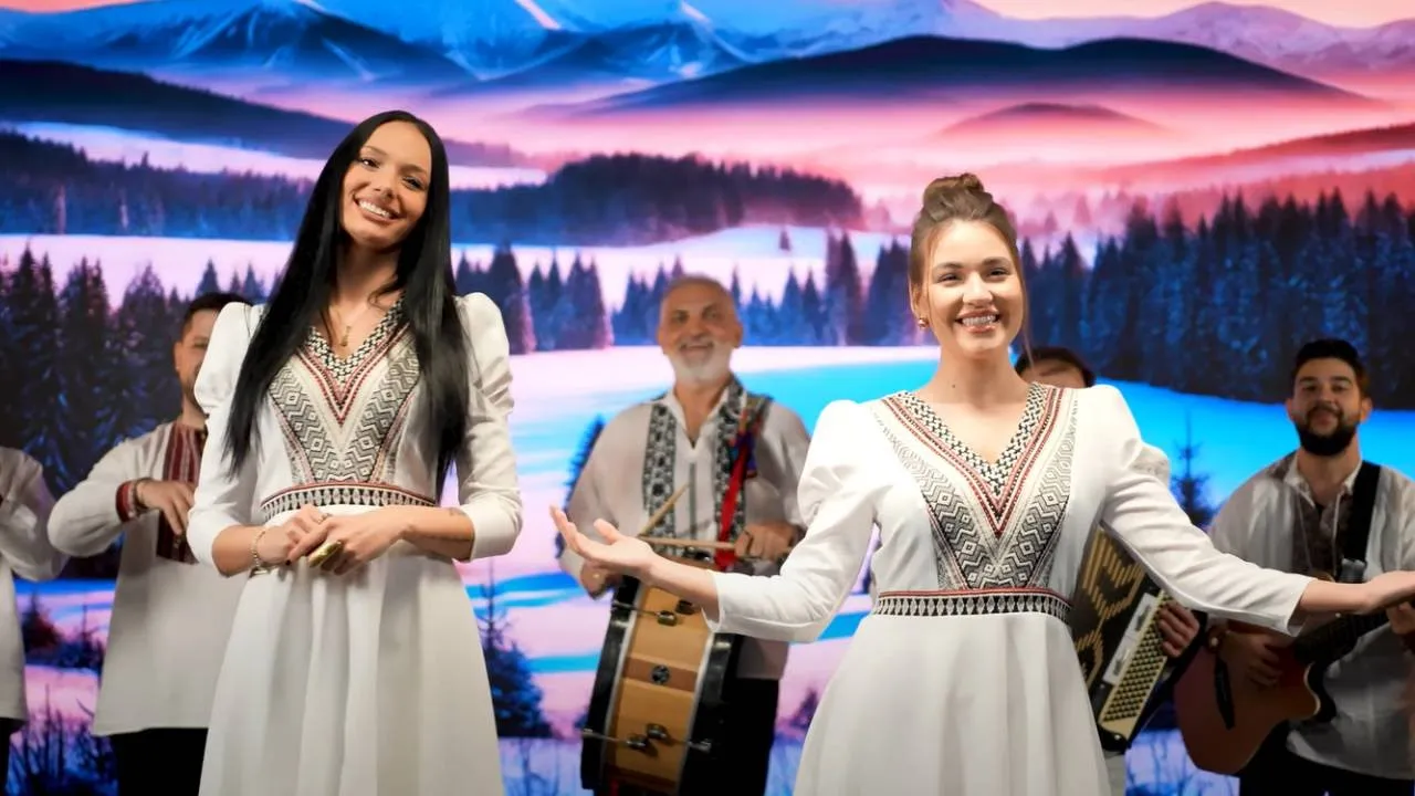 Damian And Brothers - Am plecat cu colindita