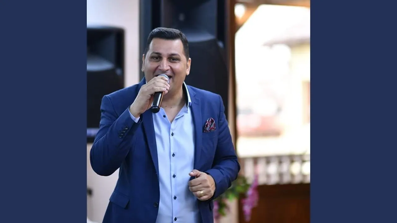 Mihai de la Ciocanesti 2020 - La o poarta o batrana