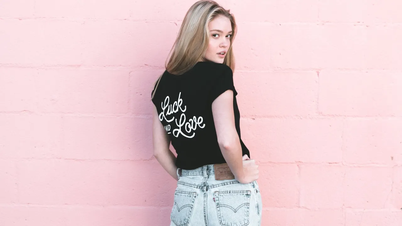 Dj Ramezz & Amina - Living In Cyberspace 2025 (Mega Hit)