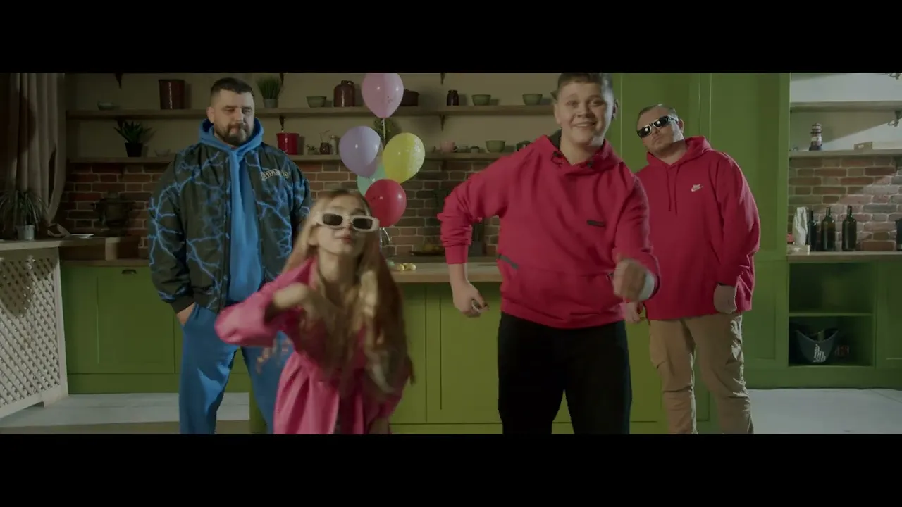 Kapushon x Oleg Spinu x Kamelia si Anatol Melnic - Like-uri, Like-uri