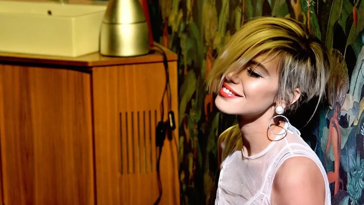 Sore - Saruta-ma si taci 2018 (Original Radio Edit)