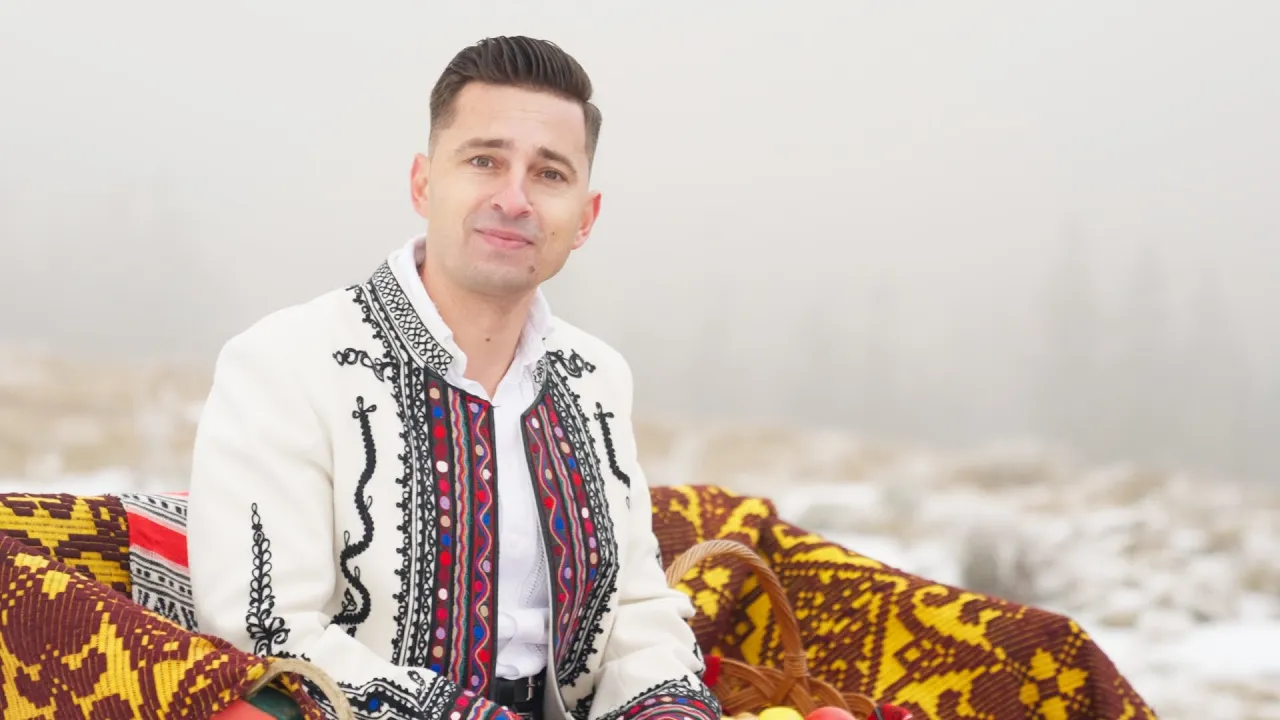 Adi Ologu - Minune mare in rai (Colind)