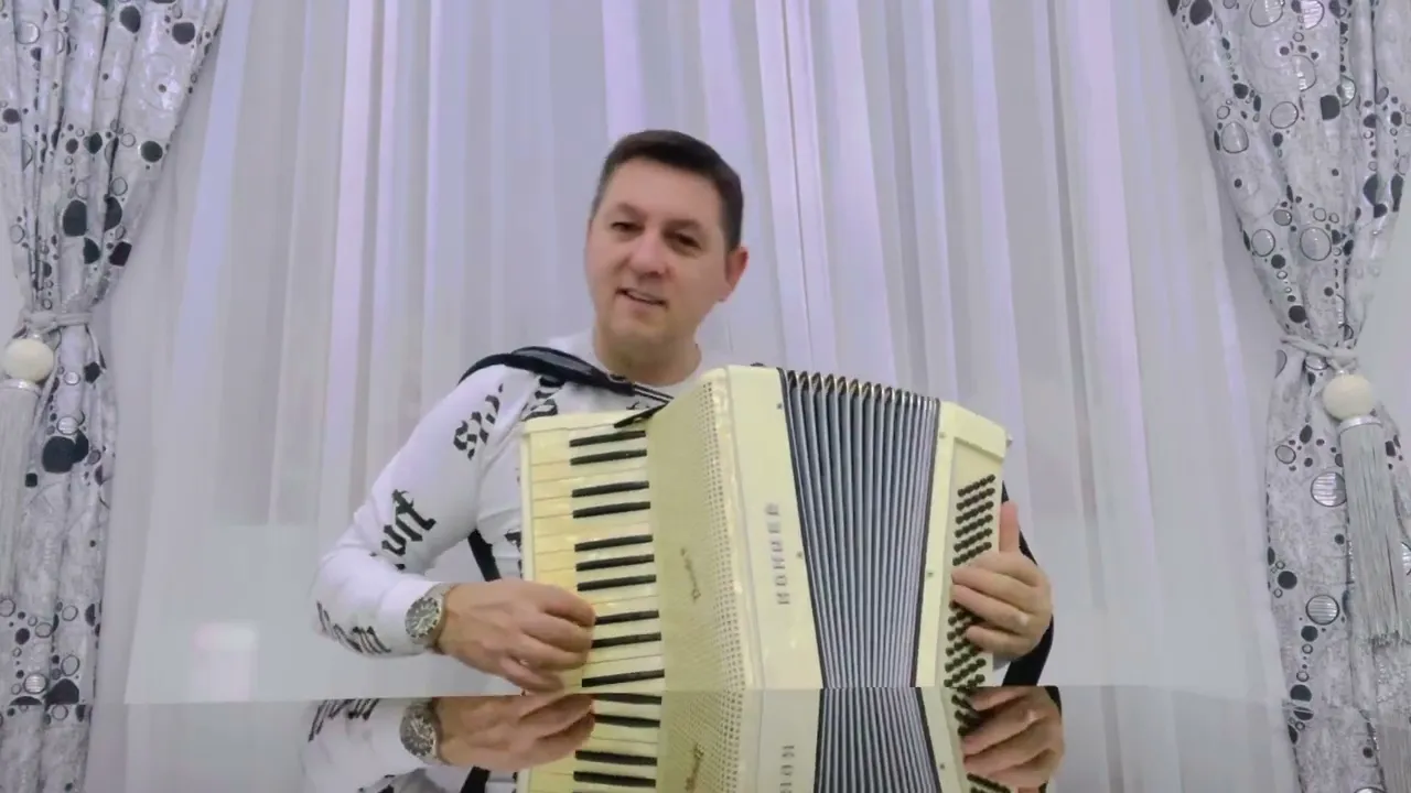 La placere pentru prieteni cu hohnerul 2023