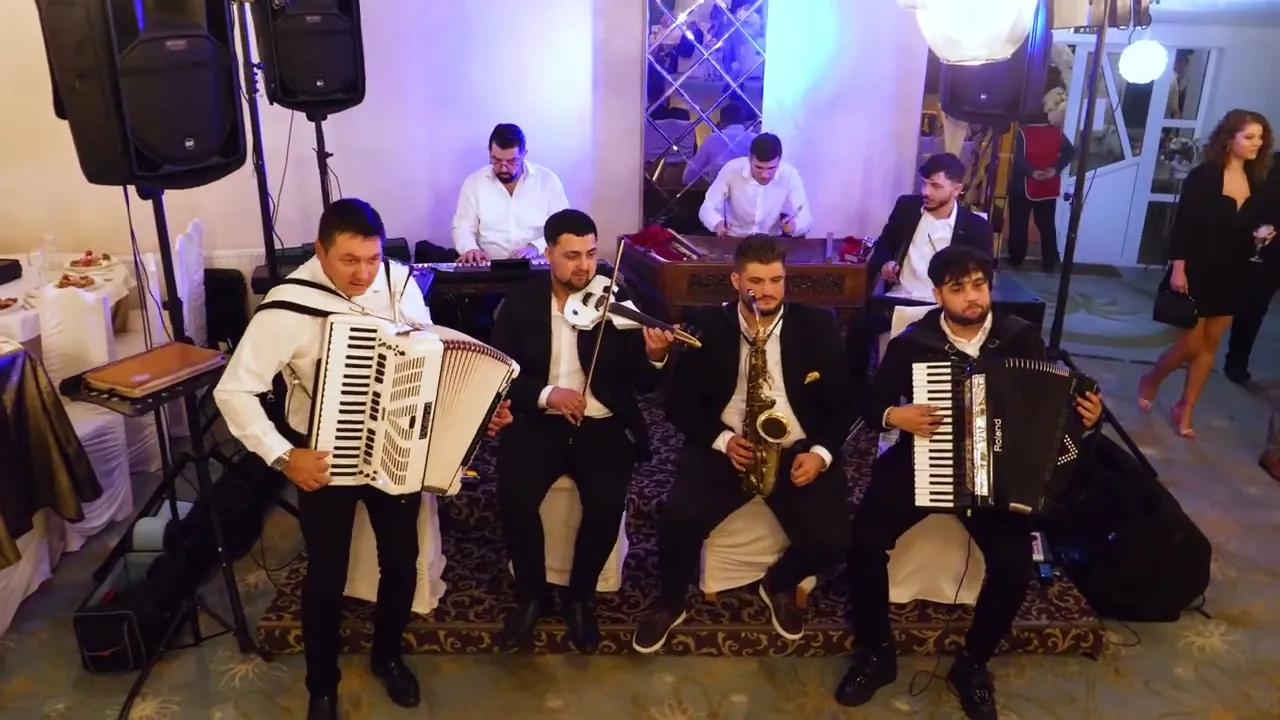 Paul Stanga si taraful live oct 2022