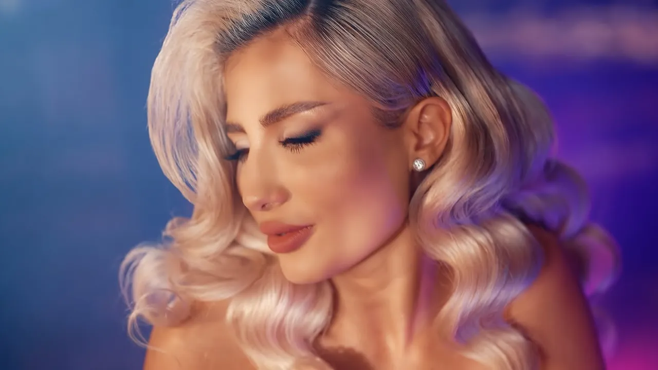 Claudia Puican - Hai, hai ce mai stai