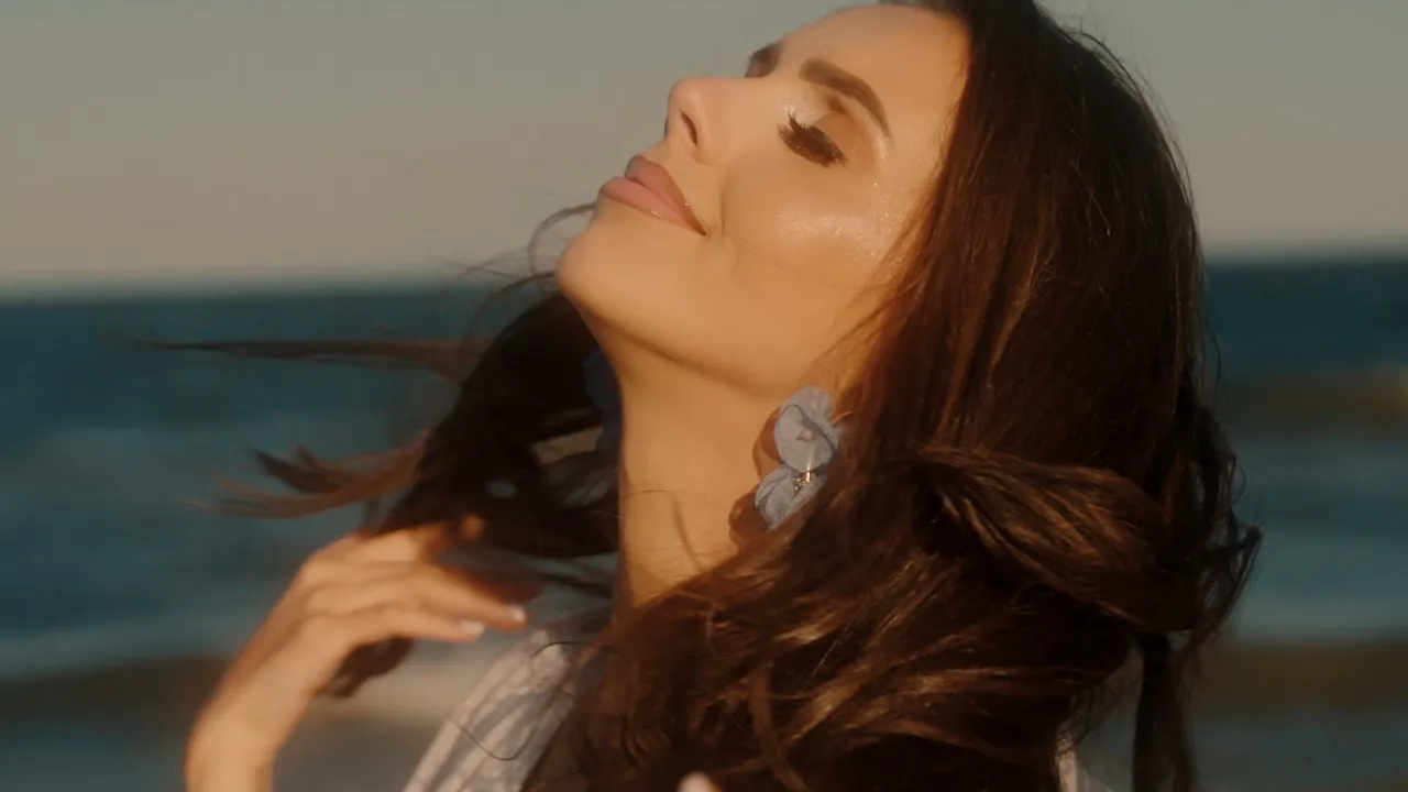 Georgiana Lobont - 2 Pasapoarte (Originala 2022)