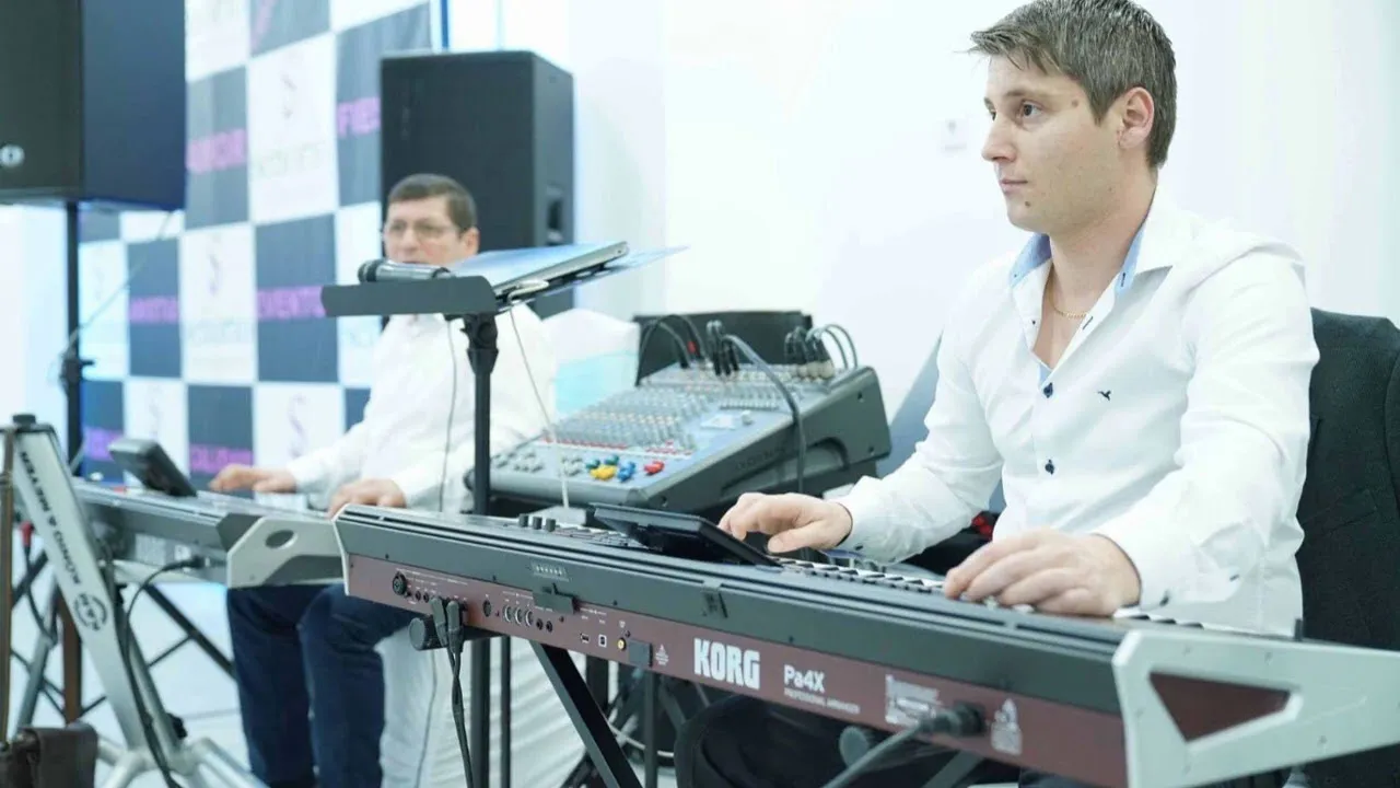 Petrecere Moldoveneasca, Cele mai tari Hituri Marius Anghele