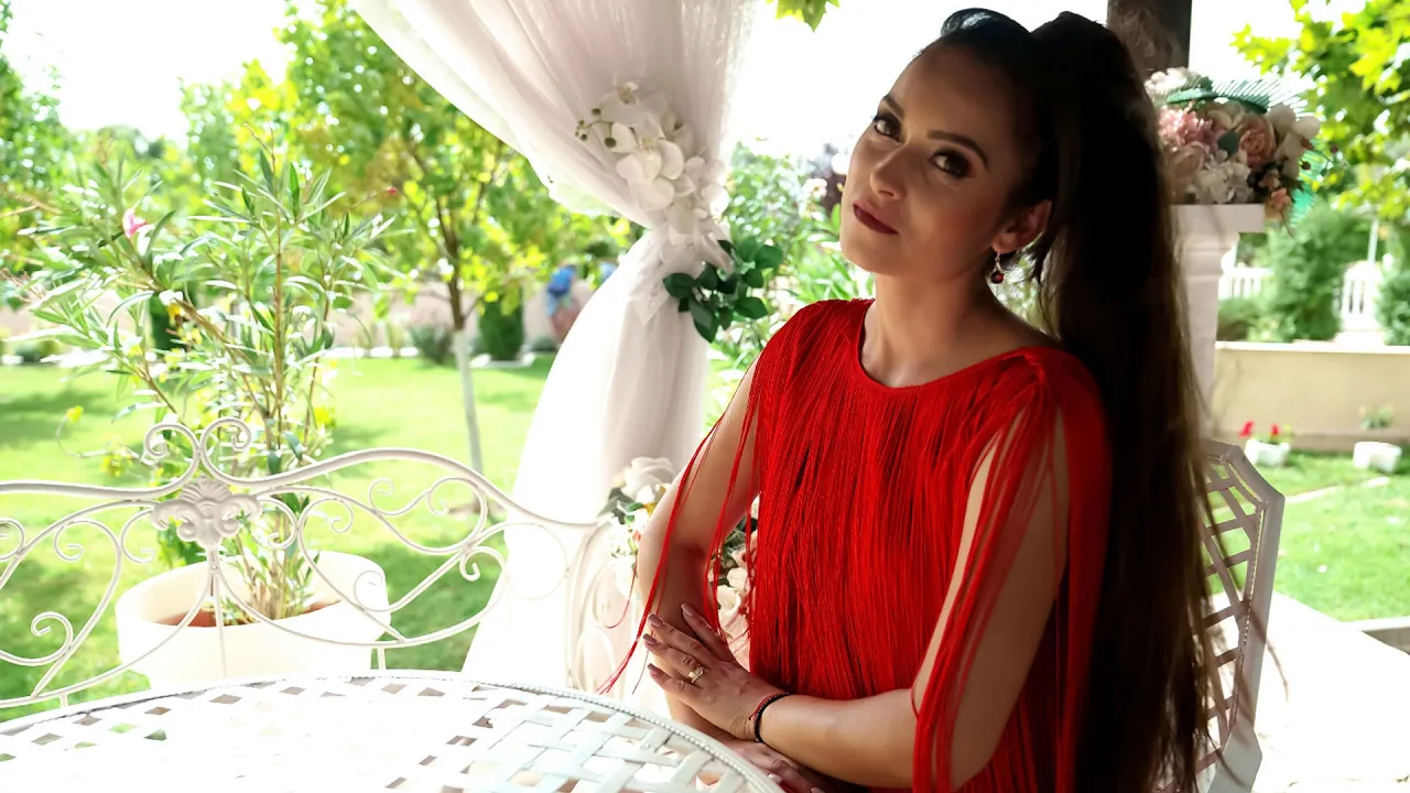 Madalina Ghigeanu - Mai da-mi Doamne inca o viata (Originala 2022)