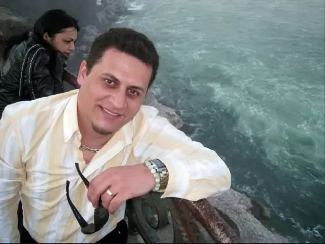 Adriano & Catalin Arabu - Am scris numele tau pe o floare de mai (Manele Vechi)