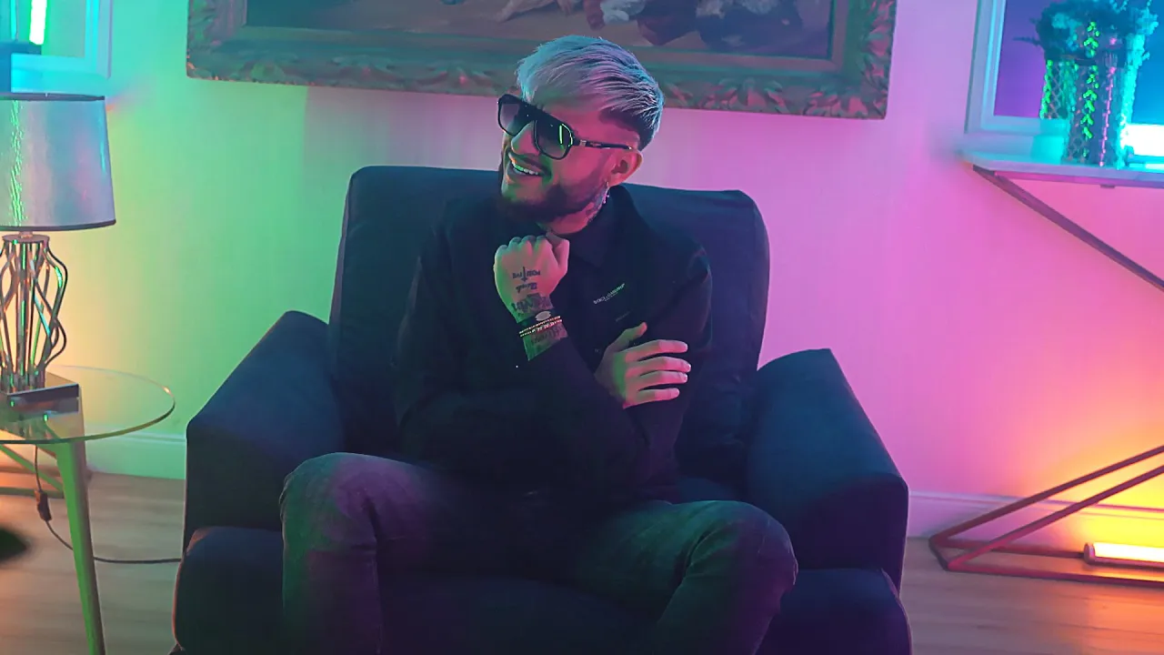 Nikolas - Ala e prietenul meu (Originala 2021)