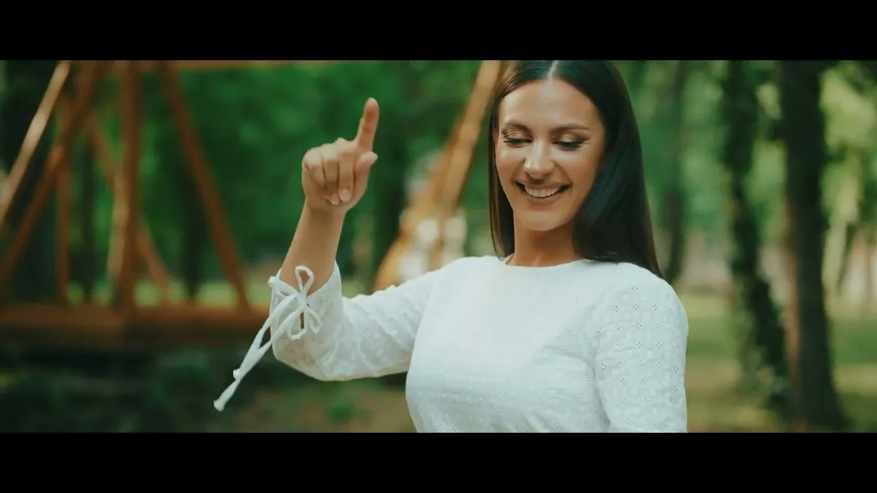 Ramona Faur si Generatia 9 - Bagea meu ii bogatas