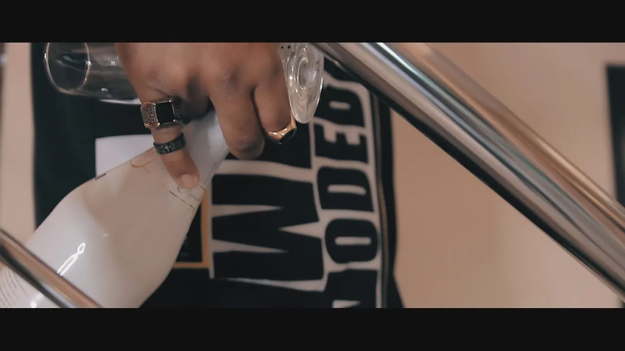 Nicky Yaya - Femeie puternica (Originala 2020)