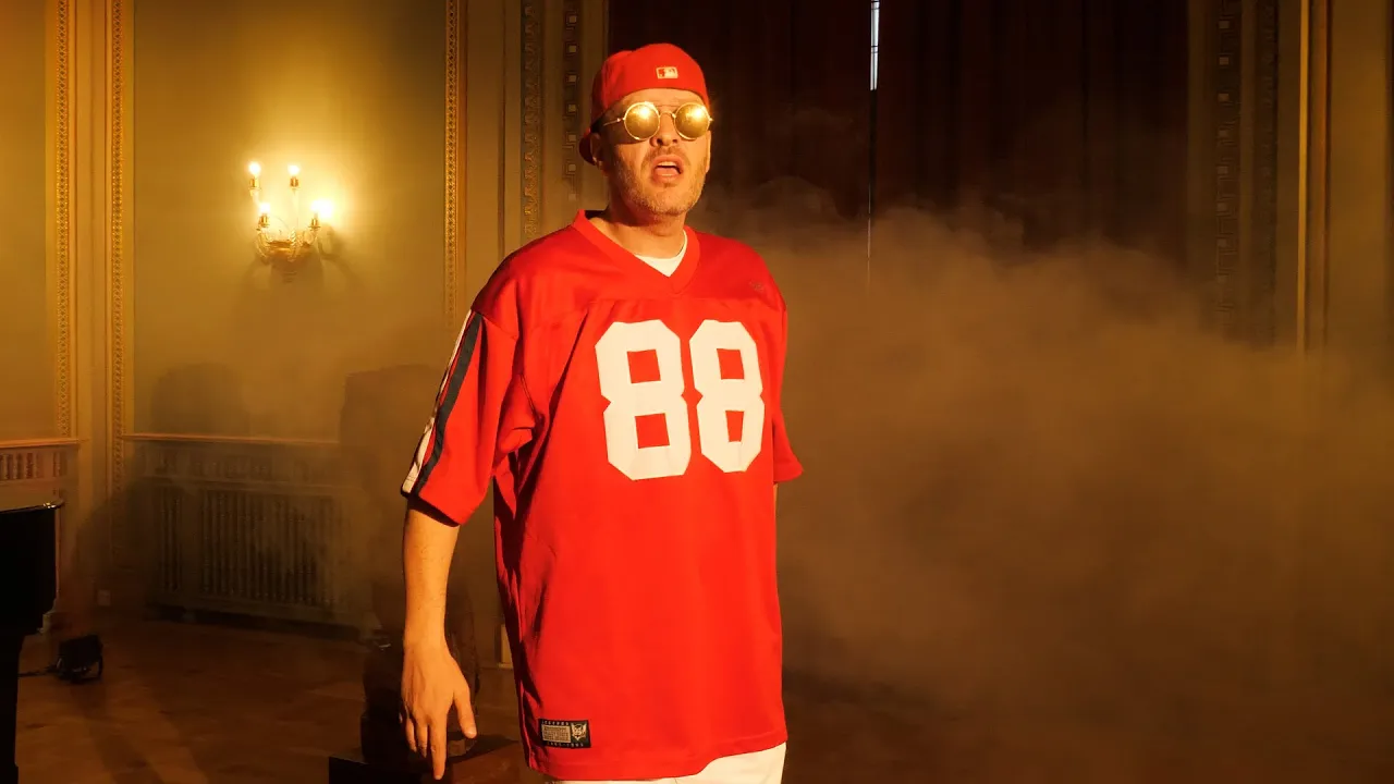 Bibanu & Alin Stoica & Stephanie Radu - Razboi (HipHopera)