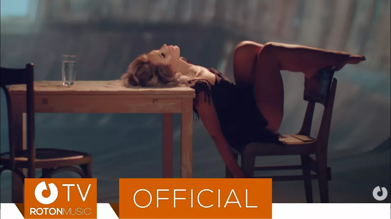 Amna - Ma descurc si singura (Original Radio Edit)