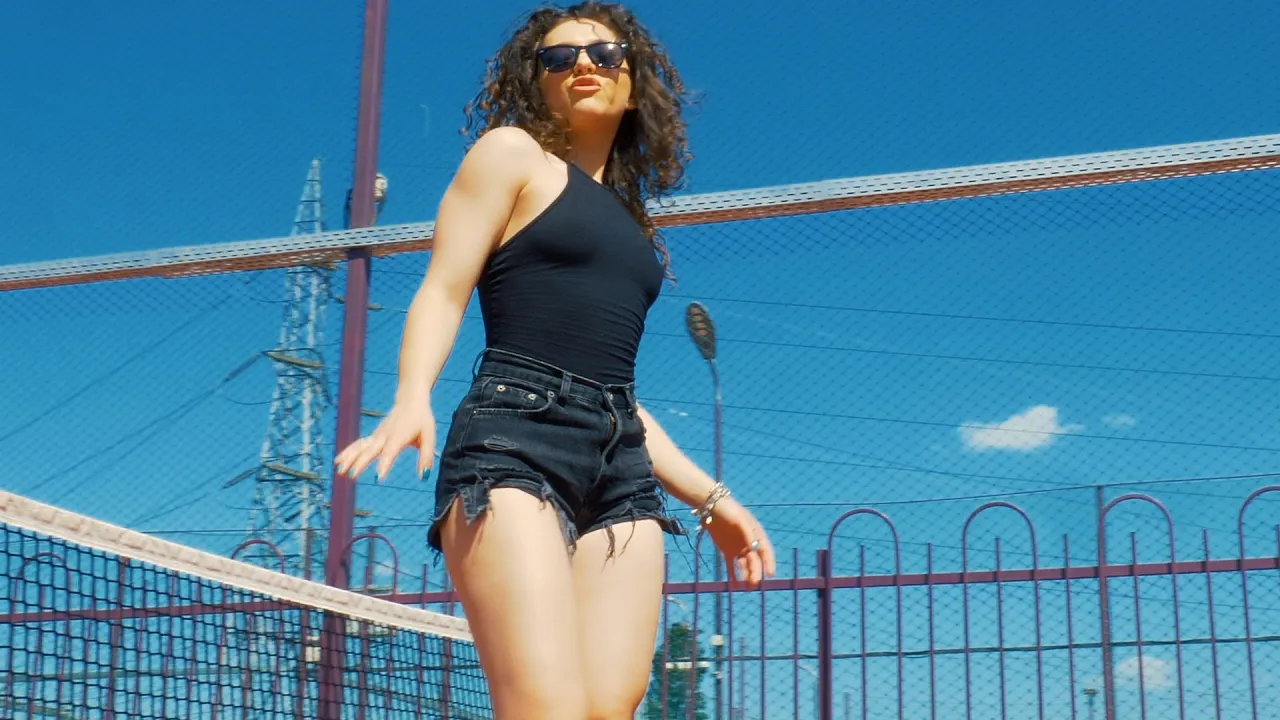 Bibanu & Carla Iliasi - Fii bun si gata